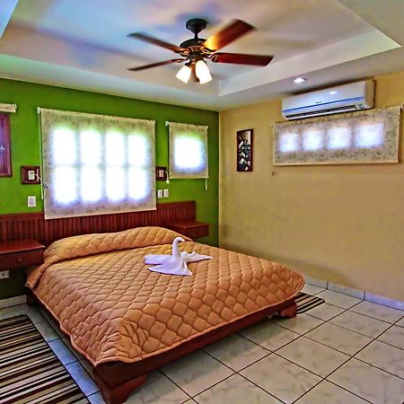 Hotel La Mar Dulce غرناطة المظهر الخارجي الصورة