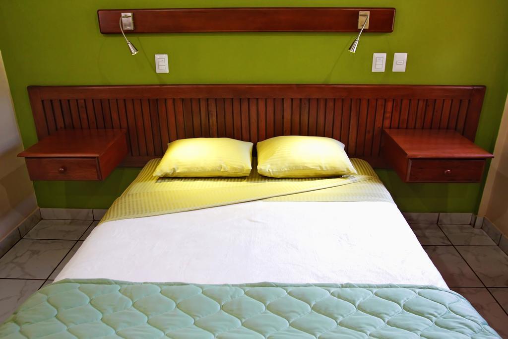 Hotel La Mar Dulce غرناطة المظهر الخارجي الصورة