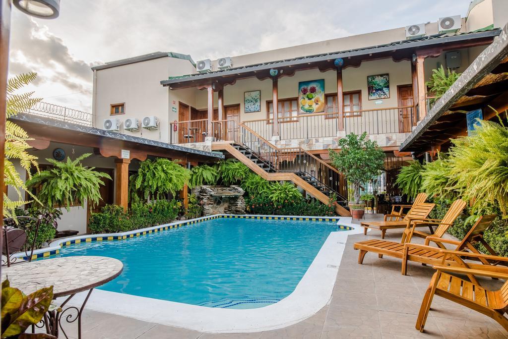 Hotel La Mar Dulce غرناطة المظهر الخارجي الصورة